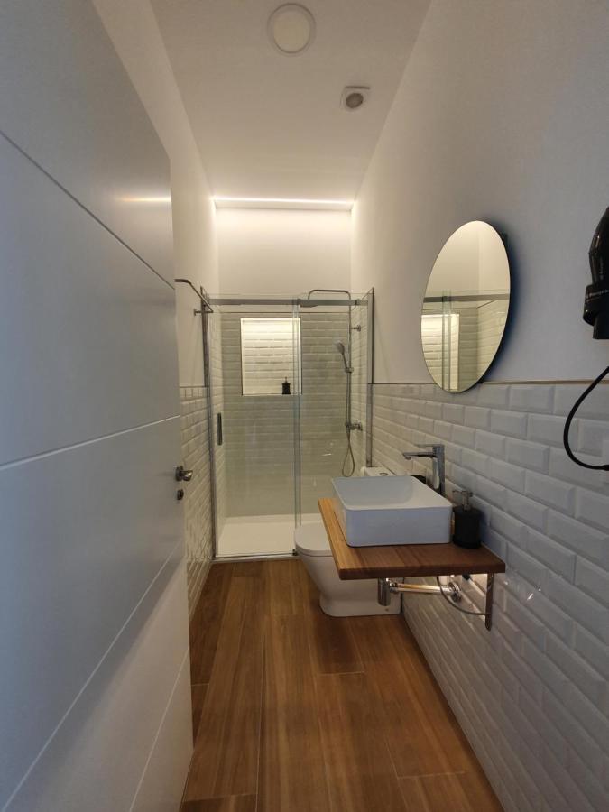 Redondela Apartments - Bedroom, Bathroom & Kitchen Eksteriør bilde